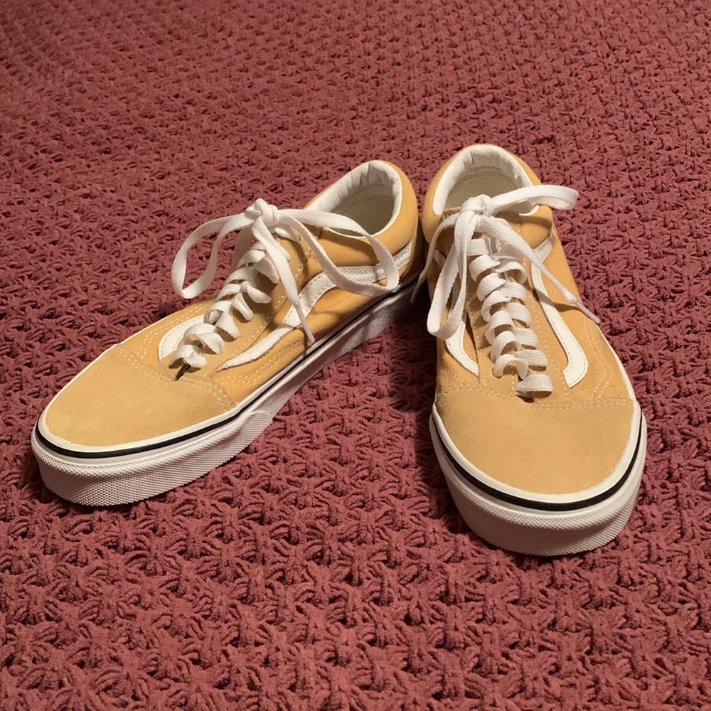 Men’s NWOT Van’s Old Skool Sneakers